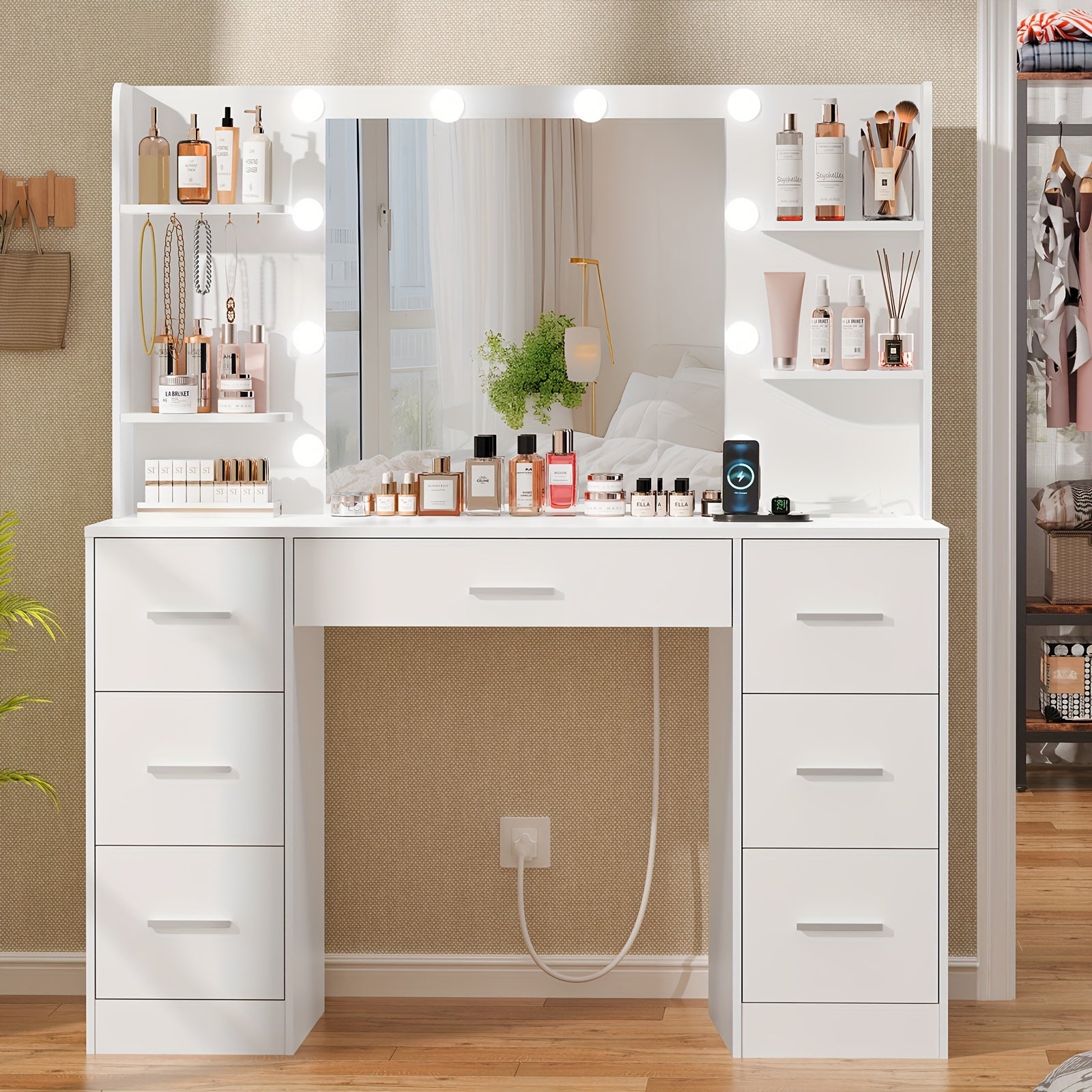 Lumière Beauty Desk Lumière Beauty Desk