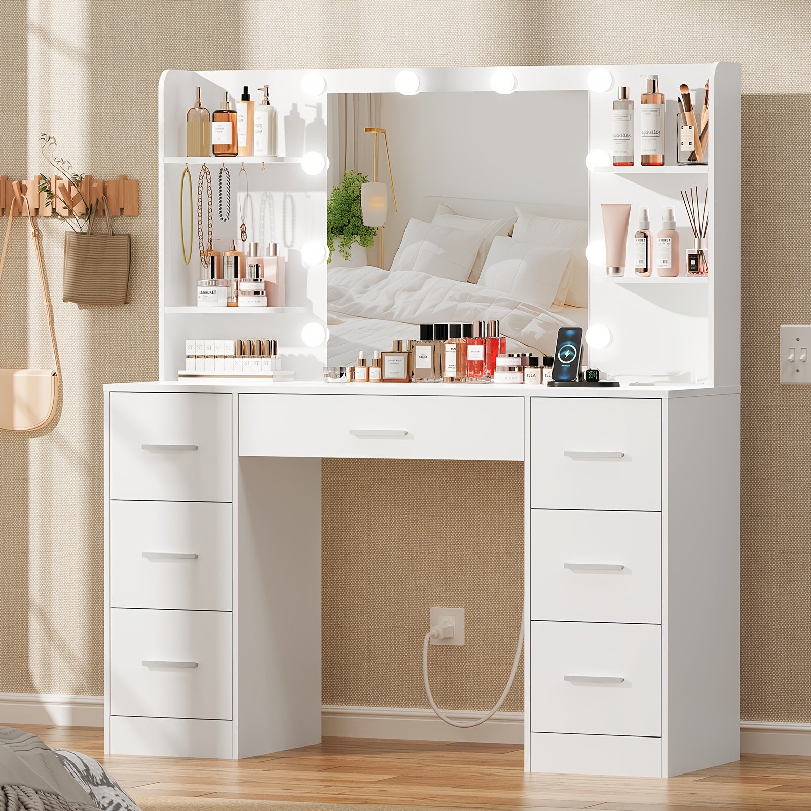 Lumière Beauty Desk Lumière Beauty Desk
