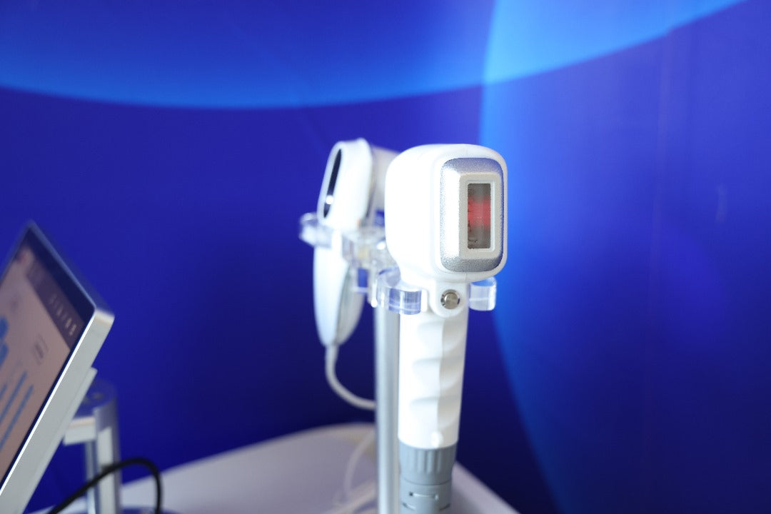 DIODE LASER ICE ALPHA PRO 4WAVE alpha-pro-ice-diode-laser-ontharingsapparaat-veilige-effectieve-ontharing-kopstuk-handle
