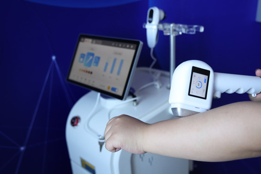 alpha-pro-ice-diode-laser-ontharingsapparaat-veilige-effectieve-ontharing-test-shots-handle